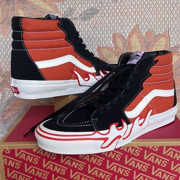 Vans Men’s
Sk8-Hi Flame VN0005UJGWP Sneakers - Picture 9 of 16